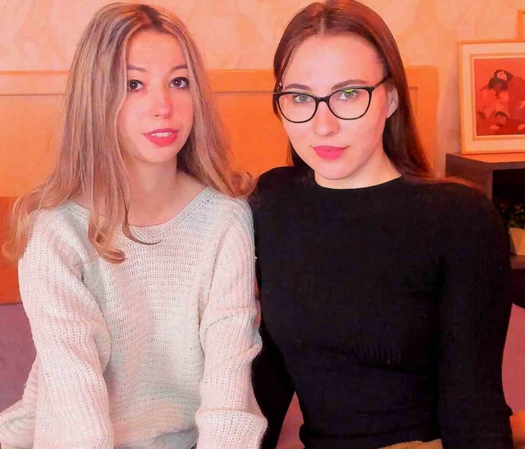 lesbian cam models Liz and April